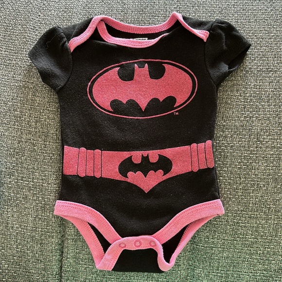 Set of 3 Justice League Girls’ Onesies, Size 0-3 months - Picture 2 of 5